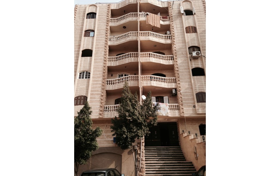 شقه للبيع 175م بحدائق الأهرام لراغبي التميز - البوابه 4 منطقه ن عالمحاره