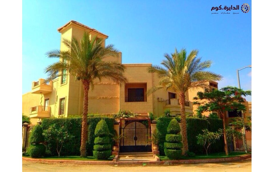 فيلا مستقلة بكمبوند الياسمين 700 متر استلام تشطيب كامل بالتكيفات و حمام سباحة