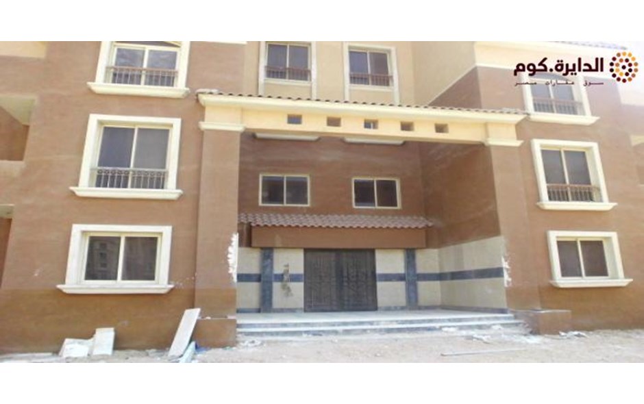 شقة للبيع  بحديقة خاصه  بالحى الأيطالى بالسادس من اكتوبر خلف حى الأشجار