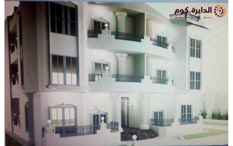 شقة للبيع بالحي التاني التجمع الخامس بموقع رائع  استلام قريب 