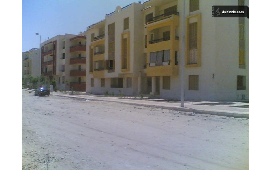  شقة للبيع 115متر2 بنزهة العبور بعمارات شركة مصر الجديدة 