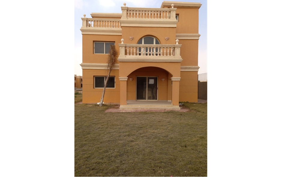 أسـتـلم فورا فيلا تسـليم مفتاح بكومباوند سـتلا مصـر الجـديدة