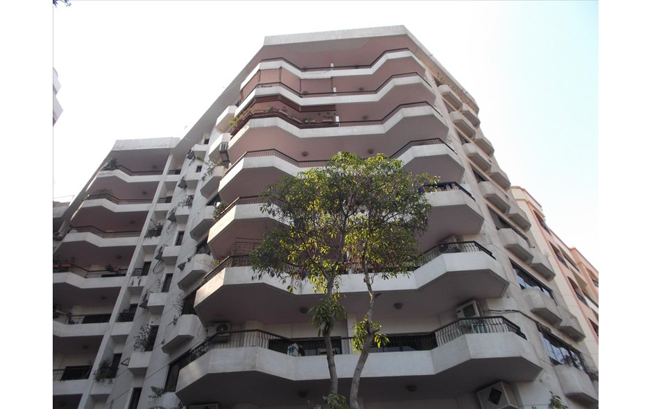 شقه مميزه بمصر الجديده 570م