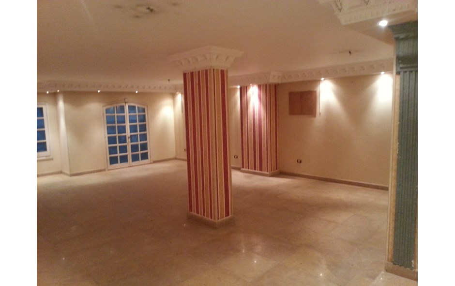 شقه بالمقطم 250 م للبيع