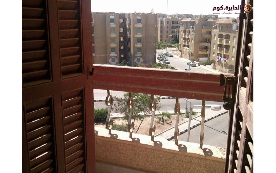 شقه للبيع بمدينة الشروق 70م