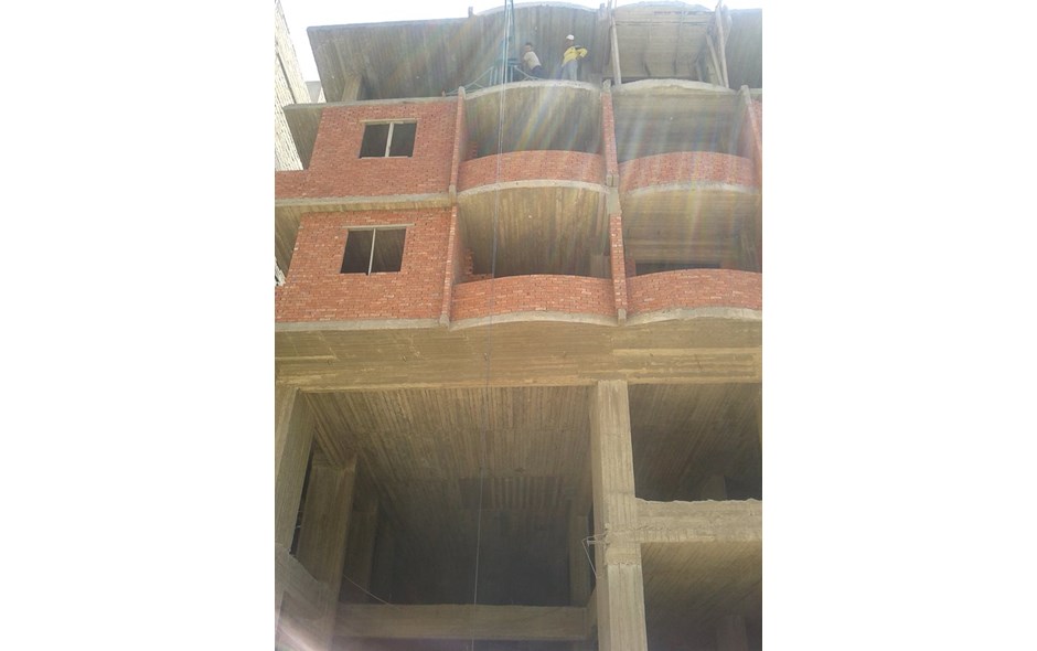 محل تجاري بمول تجاري الطالبية هرم الرئيسي 14م