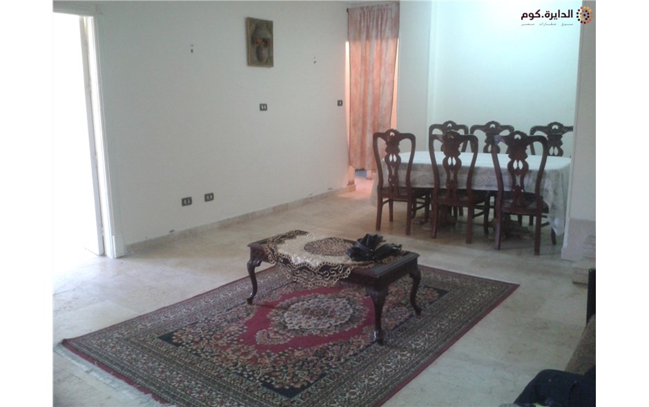 شقة للبيع بالسادس من أكتوبر - أرضي بحديقة