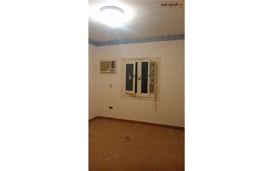 ** للايجار أرضى مرتفع **