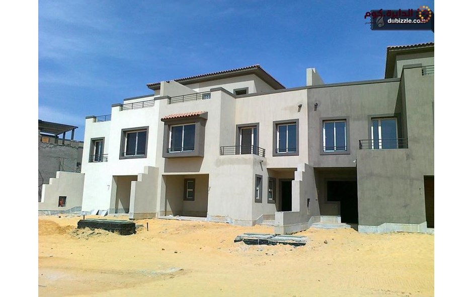 تاون هاوس 265 م2 ببالم هيلز مقدم 10 % والباقى بتسهيلات 6 سنوات