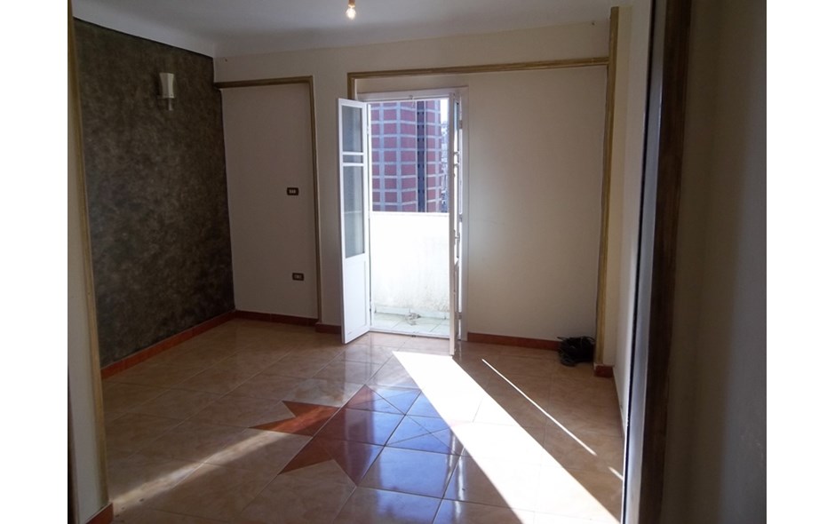 شقة للبيع لدواعى السفر 70م ب 155 الف بسيدى بشر بحرى