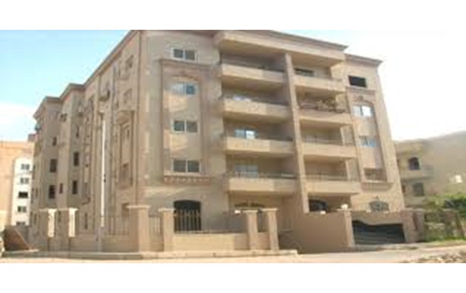 شقه للبيع 175م سوبر لوكس بشارع جاردينا الرئيسى بحدائق الاهرام