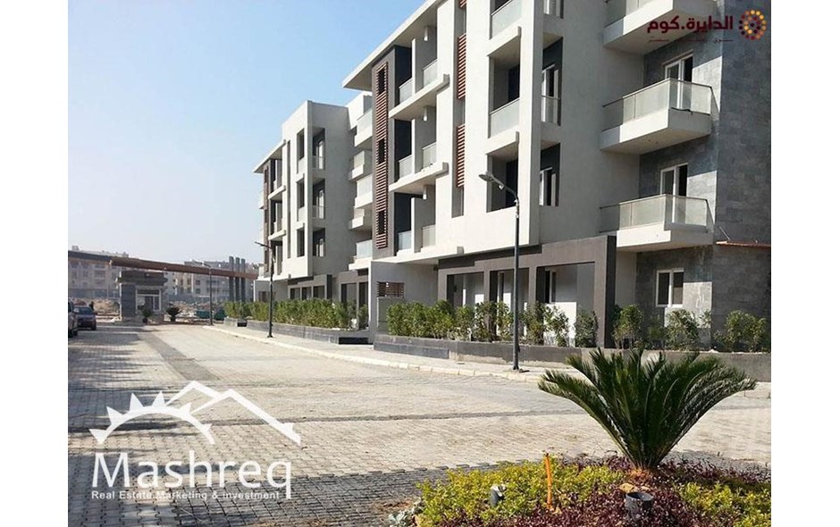 شِقه للبيع بزايد كمبلكس