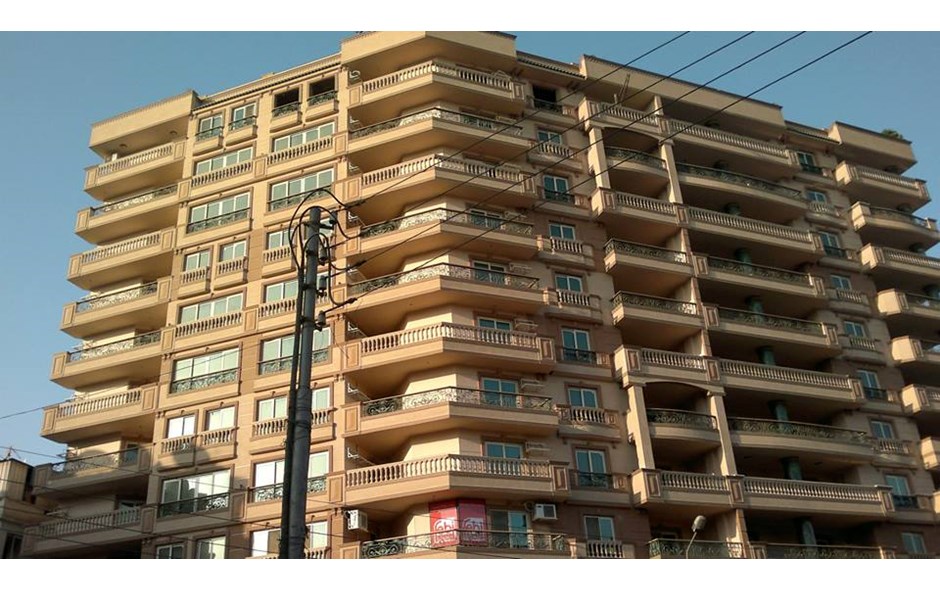 شقق بشارع غرناطة 