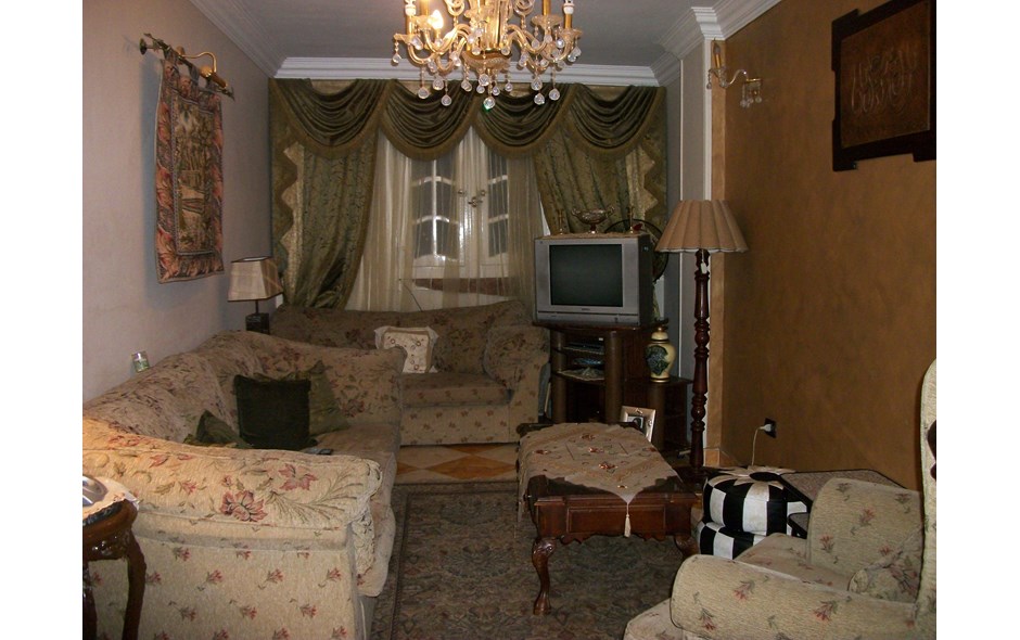 شقة 100 م للبيع - خلف موقف الشروق - النادى الاهلى - مدينة نصر